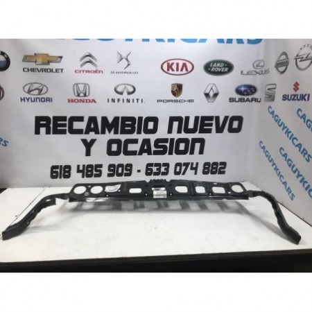 Traviesa frente ford transit tourne connect