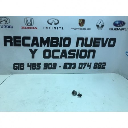 Bombín puerta Peugeot 205 derecha