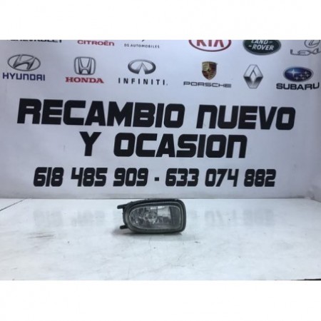 Faro antinieblas derecho nissan bluebird