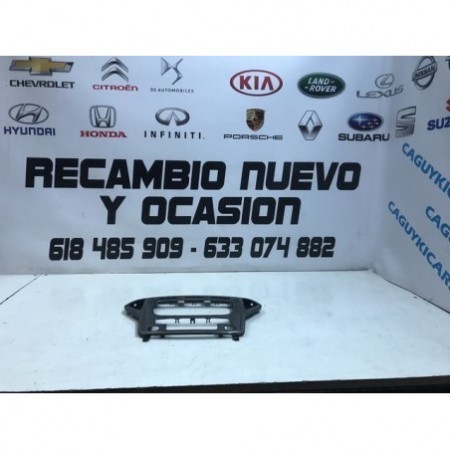 Embellecedor radio ford mondeo nuevo