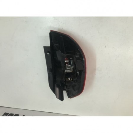 Pilo derecho renault scenic 2 led