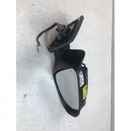 Espejo retrovisor derecho toyota auris nuevo