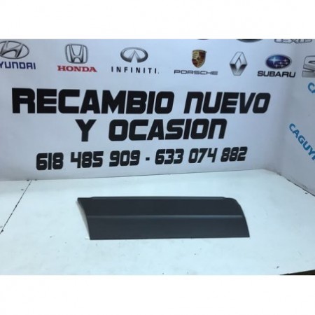 Moldura puerta grand cherokee